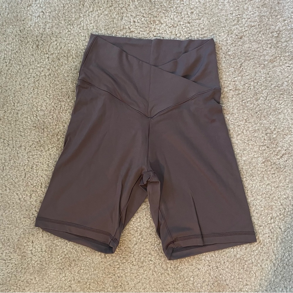 Aerie brown biker shorts size medium